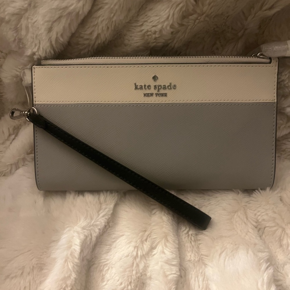 Kate Spade wristlet - new with tags